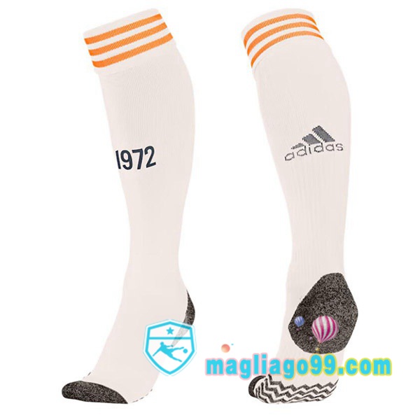Magliago - Passione Maglie Thai Affidabili Basso Costo Online Shop | Calzettoni Da Calcio Bayern Monaco 50°anniversario Bianco 2022/2023